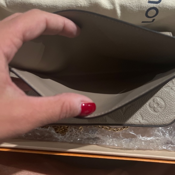 Louis Vuitton Felicie bag - Picture 8 of 10